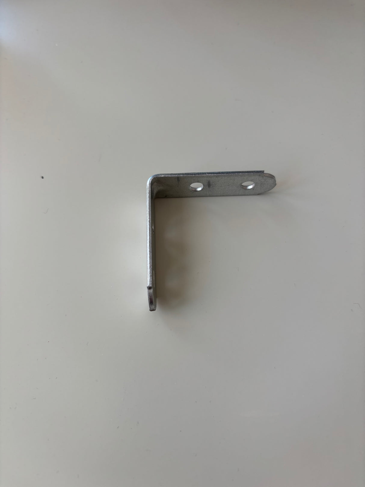 Metal Face-Fix Bracket (90°) – Roller Blinds (Part 1 of 3)