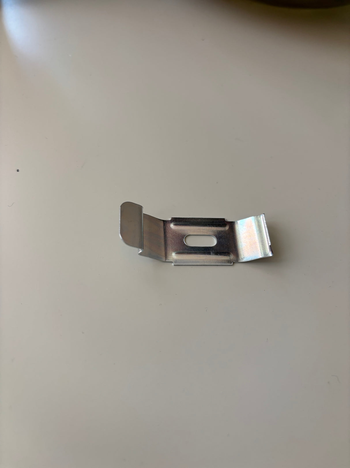 Metal Ceiling Brackets – Roller Blinds (Standard Mechanism)